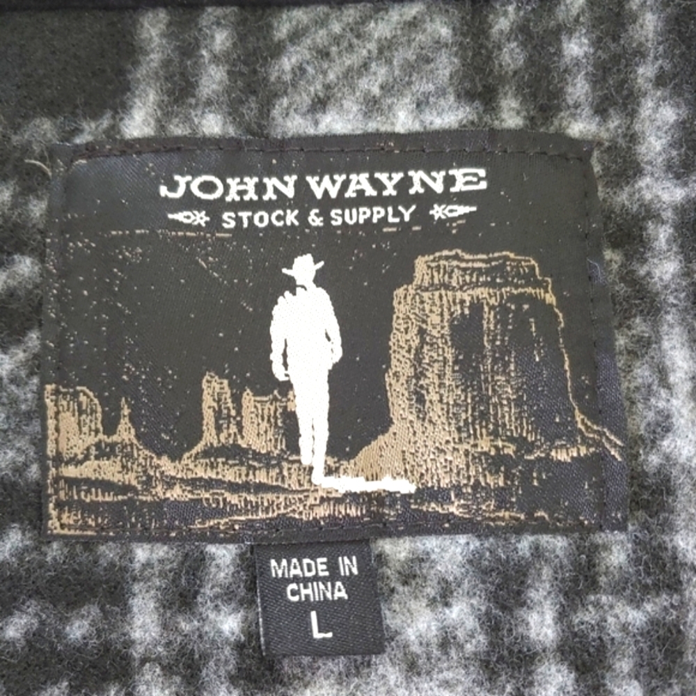 JOHN WAYNE PULLOVER. SIZE L - Picture 4 of 4